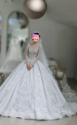 -艾米丽婚纱礼服