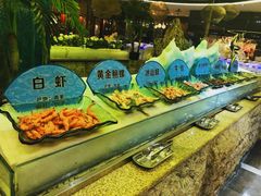 自助取餐区-小天鹅戴斯酒店鲸鲨百汇创作料理