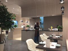 -钟书阁(群光广场店)