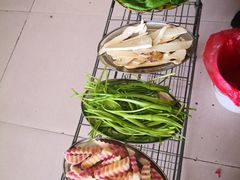 -老石黑山羊毛驴肉火锅(金凯广场店)