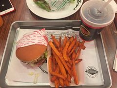 -FATBURGER 特富客汉堡(外交公寓店)