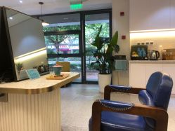 -PE SALON