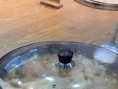 -屯老二农家铁锅炖·行业领军者(梅江店)