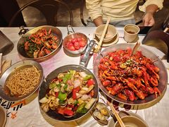 -巴厘龙虾·榜首油焖大虾(音乐学院·沿江酒馆店)