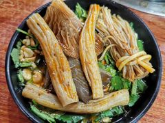 -牛华八婆麻辣烫(起源店)
