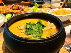 部落酸辣鸡-马灯部落·西湖边的创意山景餐厅(虎跑动物园店)
