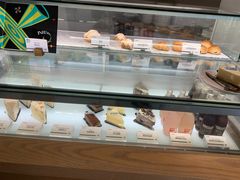 面包甜点陈列柜-科学家咖啡(海岸城店)