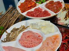-鼎伙伙火锅串串·10年品牌传承(白象居总店)