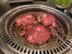 -炙忧烤肉屋(中国铁建广场店)