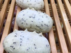 -焙丽拾光(麦凯乐直营店)