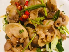 -小鱼小牛·鱼牛干锅·脆鱼火锅(世欧广场店)