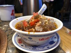 -沪小二炭火蛙锅(淮海中路美食不夜城店)
