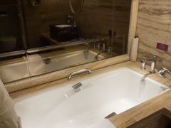 -北京朝阳悠唐皇冠假日酒店