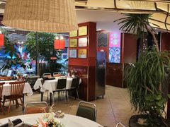 -刘姐啤酒鱼民族演艺餐厅(西街总店)