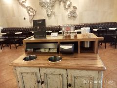 大堂-星巴克臻选(广州沙面店)