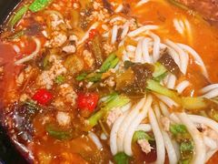 -香巴拉云南餐厅(华莱坞店)