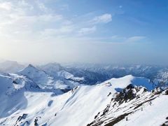 -希尔特峰