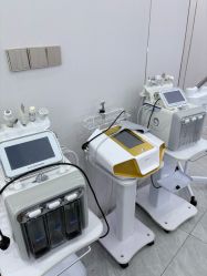 -痘院士专业祛痘皮肤管理