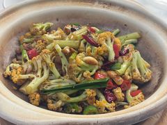 -品海楼·大连海胆锅贴馆(东港店)