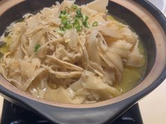 -佬麻雀·新湘菜(珠海金发购物中心店)