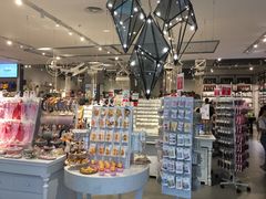 -纪念日百货(万达广场店)