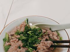 -犇逸·乐山跷脚牛肉·四川现炒(览海店)