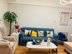 -萱草产后康复催乳中心(江宁万达店)