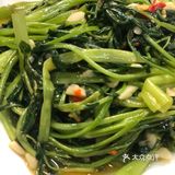 每次停车在这家前面，都没有进去吃过，很多吃友推荐