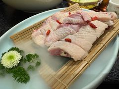 -得意咚瓜·顺德鱼生·冬瓜火锅(深圳首店)