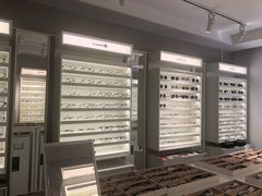 -目艮眼镜SHOWROOM(品牌集合店)