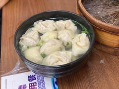 三鲜大馄饨-万寿斋(山阴路店)