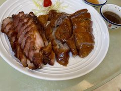 -老乡村美食农庄