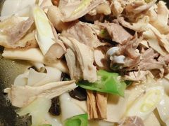 手撕椒麻鸡-清真·玛丽亚新疆菜主题餐厅(浙江中路店)