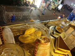 -Bánh Mì Huynh Hoa
