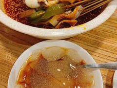 -嘉州叶婆婆钵钵鸡(建设路店)