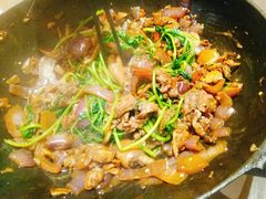 -胡须佬鸡煲四季火锅店(石厦西村直营店)