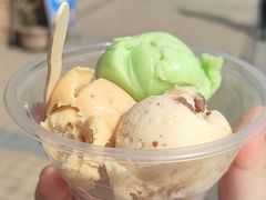-古老冰山特色冰淇淋店(艾提尕尔店)
