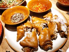 熏猪手-先启半步颠小酒馆(虹桥龙湖天街店)