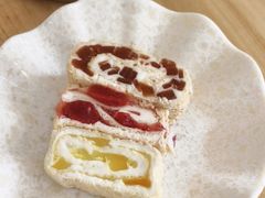 网红奶卷-诺敏塔拉奶茶—布里亚特包子-手把肉(满洲里店)