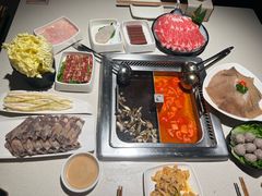 -海底捞火锅鲜切牛肉主题店(长寿路店)