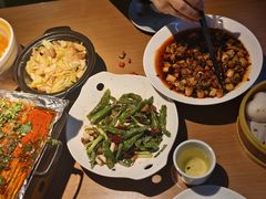 -卞氏菜根香(青羊万达店)