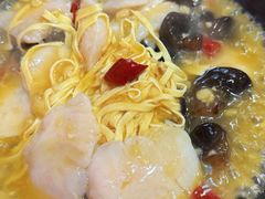 -极有家小鱼小鸡石锅煲(佳兆业店)