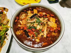 渝信毛血旺-渝信川菜 · 川味家常菜(长安店)