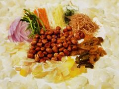 顺德鱼生-猪肉婆私房菜(容桂总店)