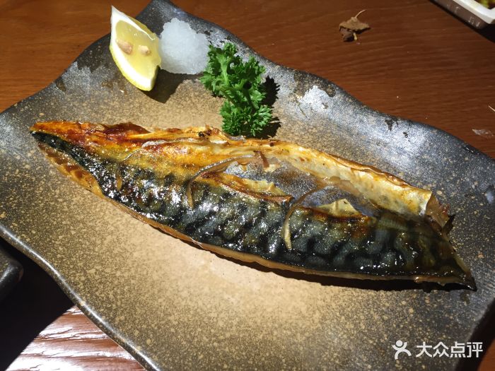 銀子日本料理鐵板燒海鮮自助餐(龍柏店)烤青花魚圖片 - 第11338張