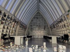 -钟书阁(松江泰晤士小镇店)