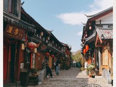 -猫的天空之城概念书店(丽江古城饮玉巷店)
