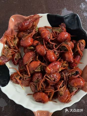 小龙虾拼盘，谁敢来一战？嘎嘎好吃