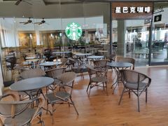 大堂-星巴克臻选(佛山佛罗伦萨小镇店)