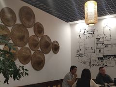 -黄桷树曹家私房菜(江与城店)